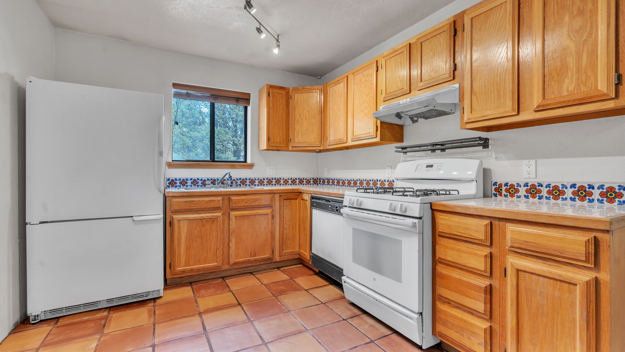 3273 Casa Rinconada Santa Fe, NM 87507 - Photo 8 of 52