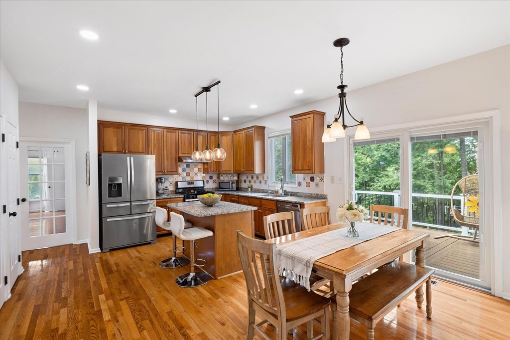 25 Hawthorne Road Shrewsbury, MA 01545 - Photo 11 of 41 Gallery Image 11