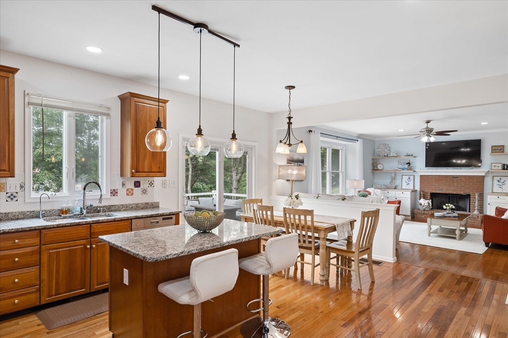 25 Hawthorne Road Shrewsbury, MA 01545 - Photo 8 of 41 Gallery Image 8