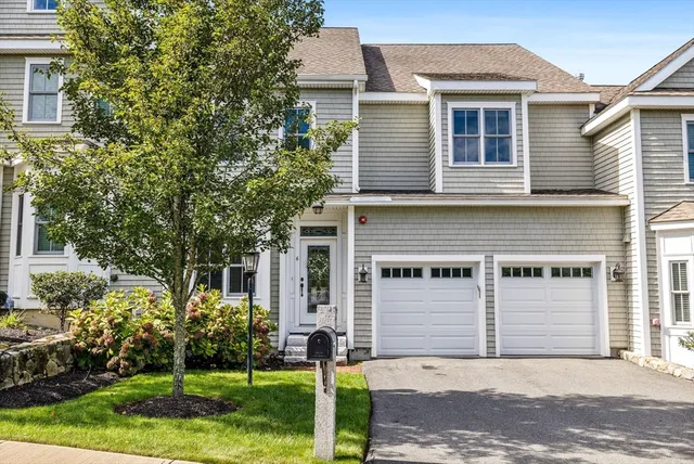 $1,075,000 | 500 Lexington Street, Unit 6, Woburn, MA 01801