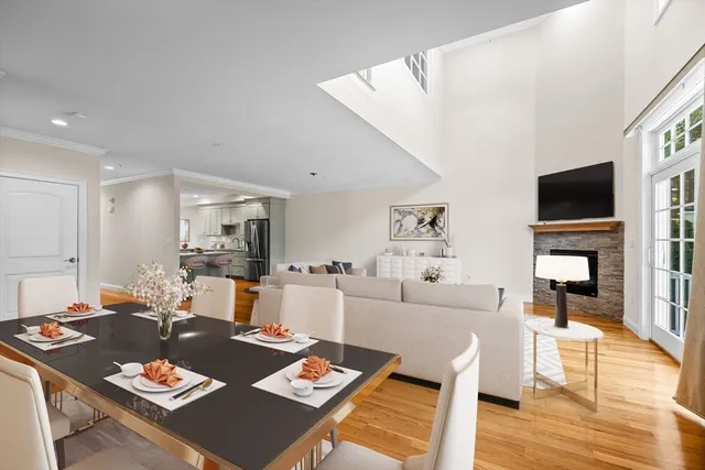 $1,075,000 | 500 Lexington Street, Unit 6, Woburn, MA 01801