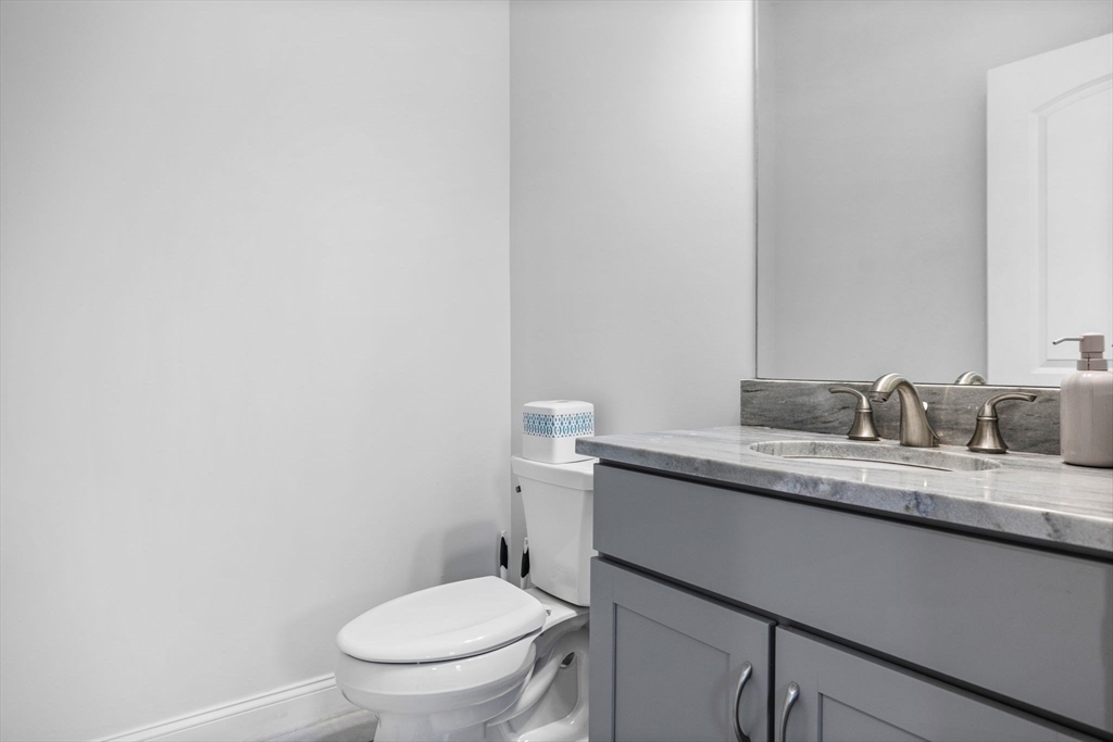 500 Lexington Street, Unit 6 Woburn, MA 01801 - Photo 14 of 38