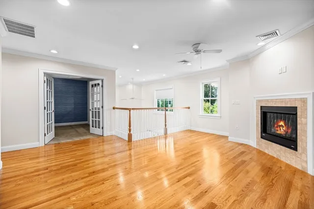 $1,075,000 | 500 Lexington Street, Unit 6, Woburn, MA 01801