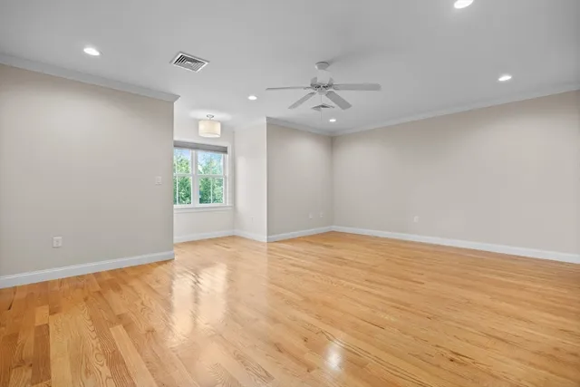 $1,075,000 | 500 Lexington Street, Unit 6, Woburn, MA 01801