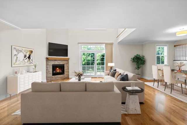 $1,075,000 | 500 Lexington Street, Unit 6, Woburn, MA 01801