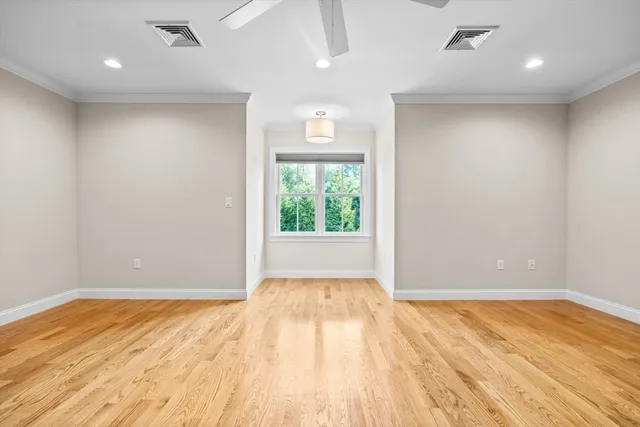 $1,075,000 | 500 Lexington Street, Unit 6, Woburn, MA 01801