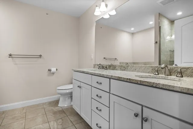 $1,075,000 | 500 Lexington Street, Unit 6, Woburn, MA 01801