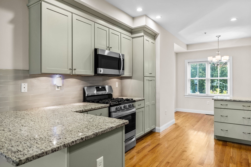 500 Lexington Street, Unit 6 Woburn, MA 01801 - Photo 7 of 38