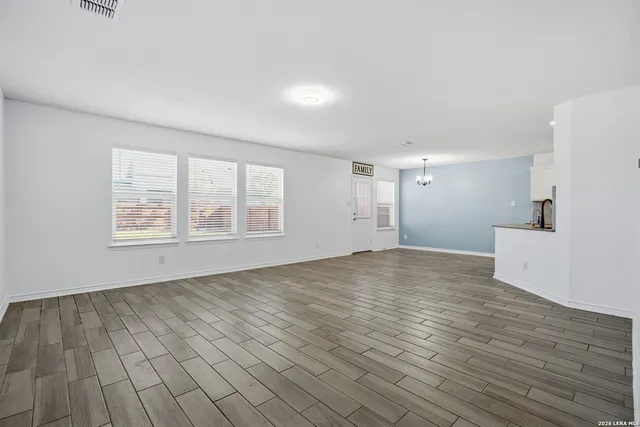 $2,000 | 1502 Overlook Bank, San Antonio, TX 78245