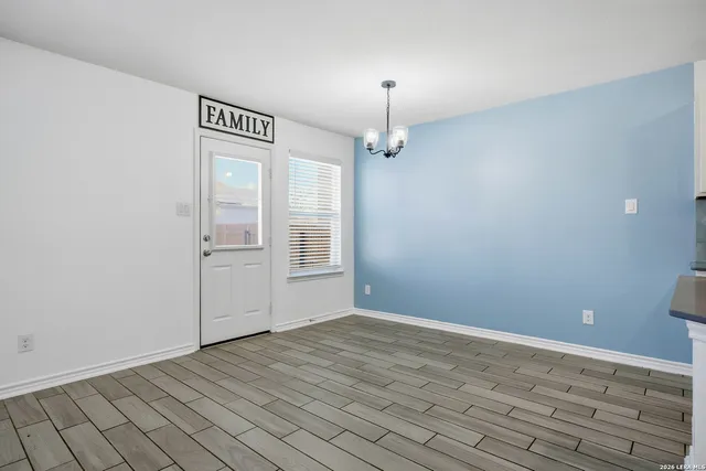 $2,000 | 1502 Overlook Bank, San Antonio, TX 78245