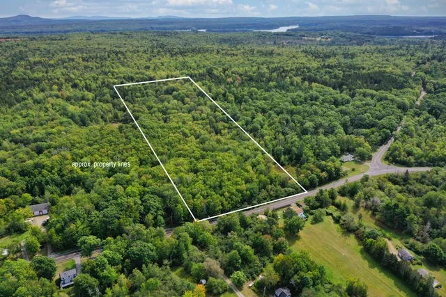 $69,000 | 15 Me-166 Route, Penobscot, ME 04476