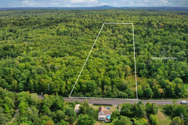 $69,000 | 15 Me-166 Route, Penobscot, ME 04476