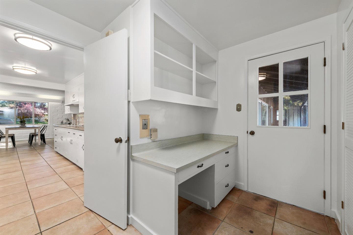 2 Lowery Drive Atherton, CA 94027 - Photo 13 of 32