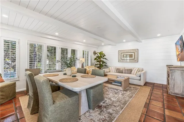 $10,000 | 282 4th Street South, Unit 204, Naples, FL 34102