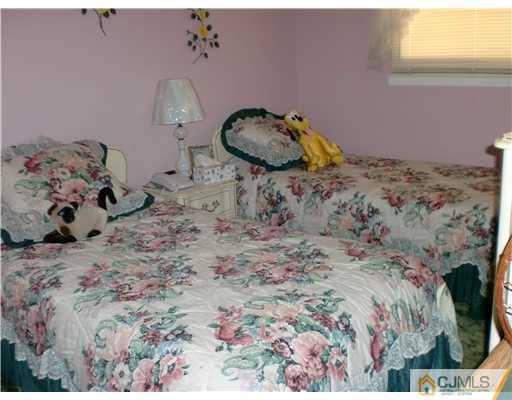15 Winton Road East Brunswick, NJ 08816 - Photo 15 of 23 Gallery Image 15