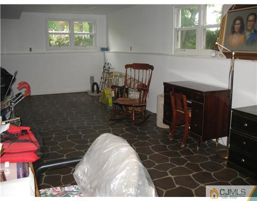 15 Winton Road East Brunswick, NJ 08816 - Photo 17 of 23 Gallery Image 17
