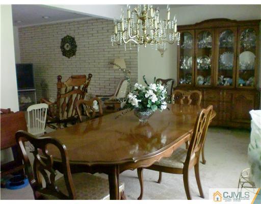 15 Winton Road East Brunswick, NJ 08816 - Photo 5 of 23 Gallery Image 5