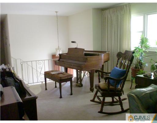 15 Winton Road East Brunswick, NJ 08816 - Photo 6 of 23 Gallery Image 6