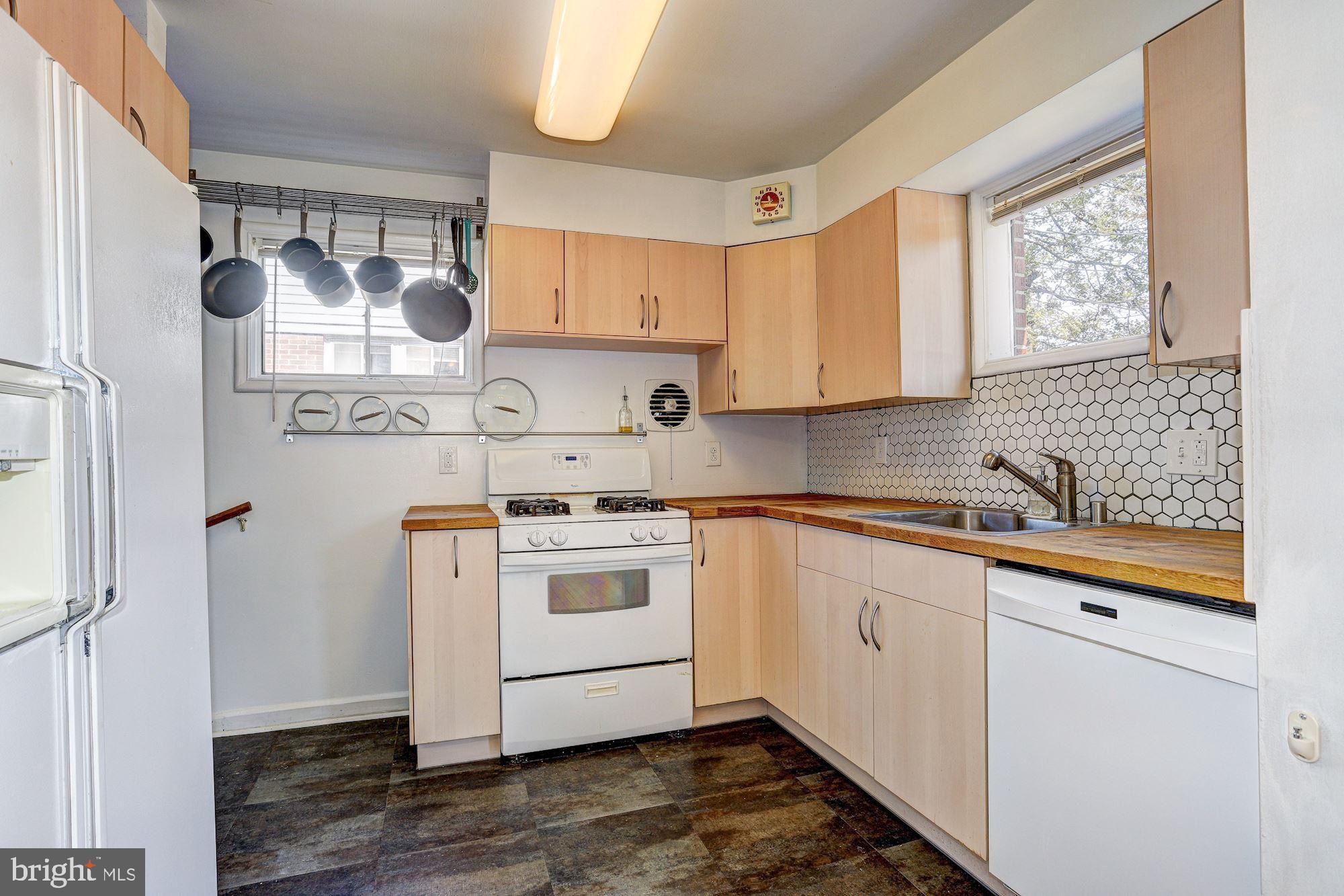 7432 Rockridge Road Baltimore, MD 21208 - Photo 6 of 22 Kitchen