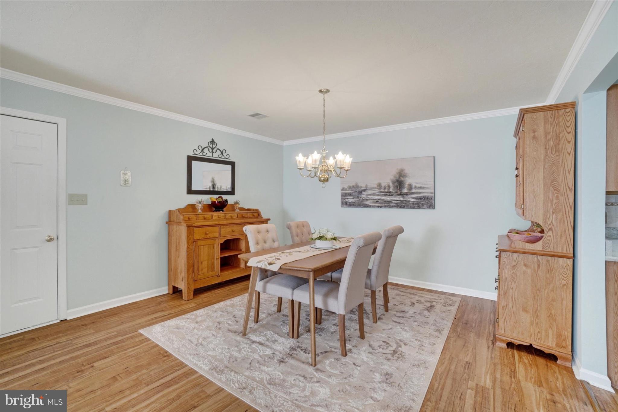 7076 Seneca Ridge Drive York, PA 17403 - Photo 6 of 28 Gallery Image 6