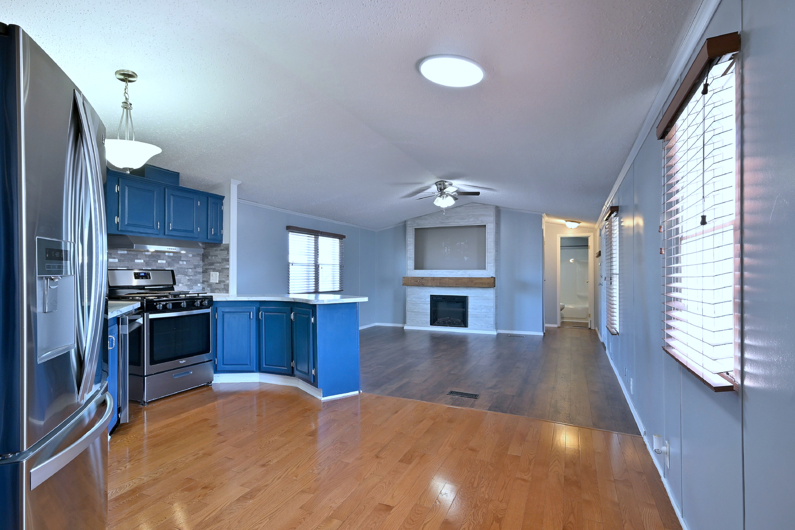 104 9th Avenue Bartlett, IL 60103 - Photo 9 of 34