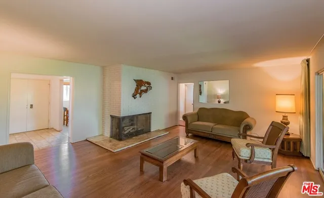 $1,450,000 | 960 Crestview Drive, Pasadena, CA 91107