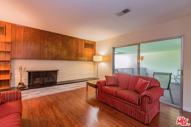 $1,450,000 | 960 Crestview Drive, Pasadena, CA 91107