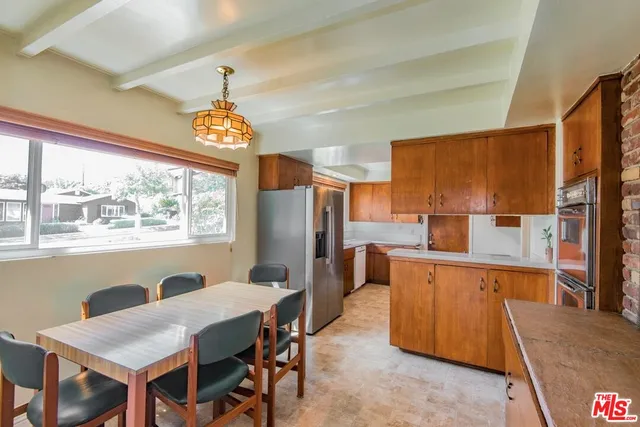 $1,450,000 | 960 Crestview Drive, Pasadena, CA 91107