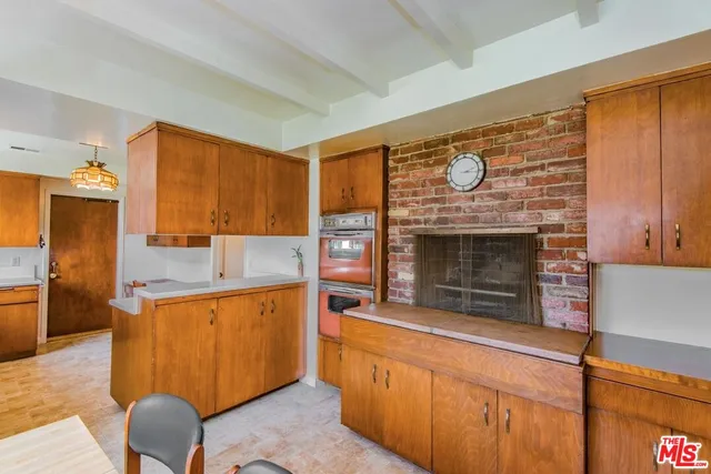 $1,450,000 | 960 Crestview Drive, Pasadena, CA 91107