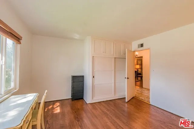 $1,450,000 | 960 Crestview Drive, Pasadena, CA 91107