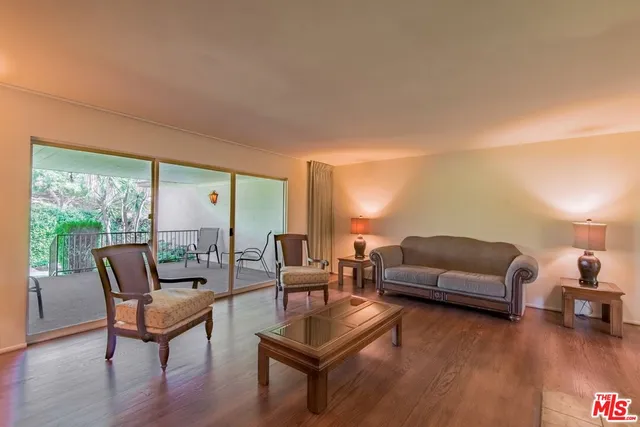 $1,450,000 | 960 Crestview Drive, Pasadena, CA 91107