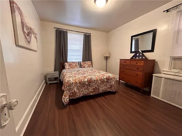 $2,400 | 2150 Wightman Street, Pittsburgh, PA 15217