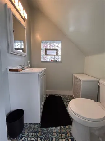 $2,400 | 2150 Wightman Street, Pittsburgh, PA 15217