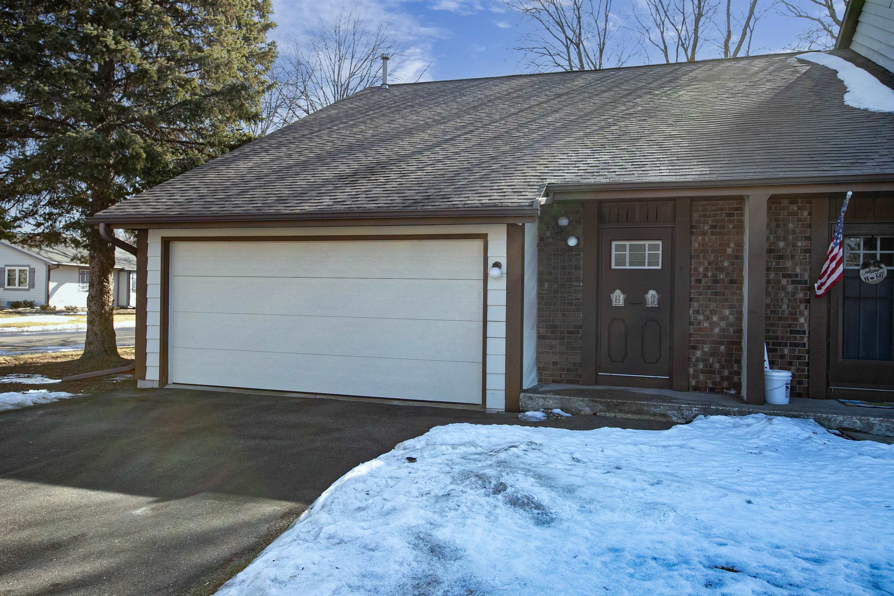 2895 West 4th Street, Unit 2A Appleton, WI 54914 - Photo 2 of 37