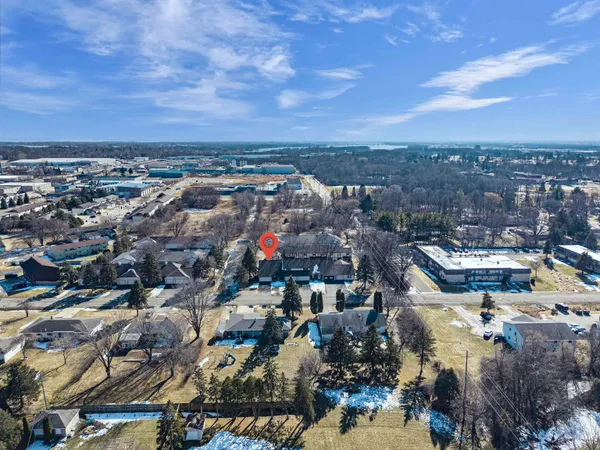 $189,900 | 2895 West 4th Street, Unit 2A, Appleton, WI 54914