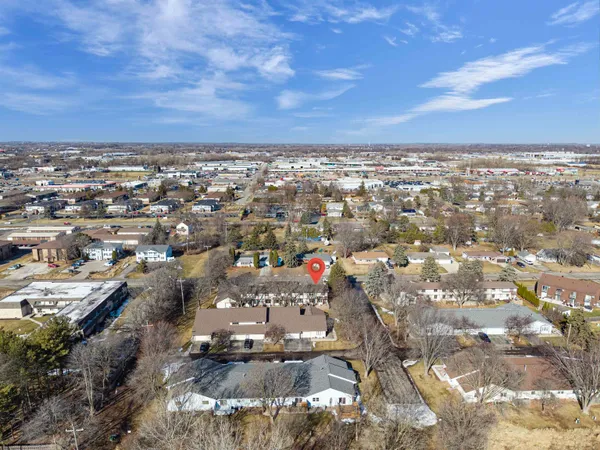 $189,900 | 2895 West 4th Street, Unit 2A, Appleton, WI 54914