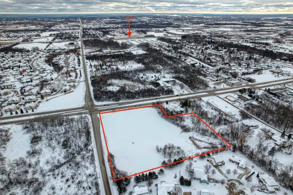 $2,000,000 | 2707 West Puetz Road, Franklin, WI 53132