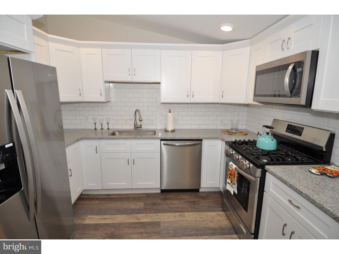 480 Delaware Avenue Roebling, NJ 08554 - Photo 6 of 25 Kitchen