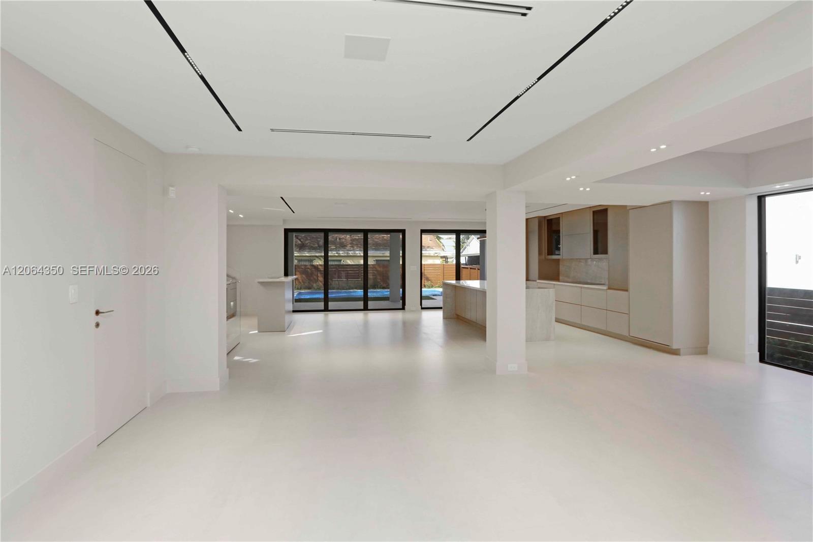 330 Southwest 19th Road, Unit 1 Miami, FL 33129 - Photo 12 of 37 Gallery Image 12
