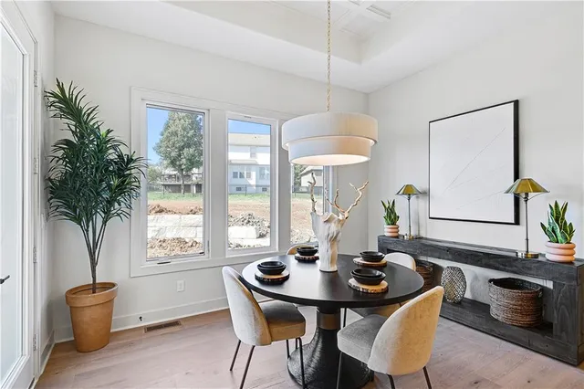 $711,750 | 9836 Shady Bend Road, Lenexa, KS 66227