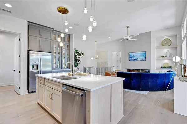 $730,350 | 9836 Shady Bend Road, Lenexa, KS 66227