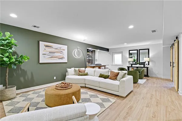 $730,350 | 9836 Shady Bend Road, Lenexa, KS 66227
