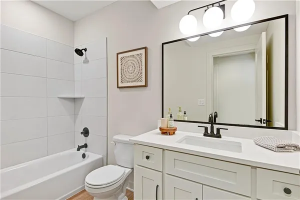 $730,350 | 9836 Shady Bend Road, Lenexa, KS 66227