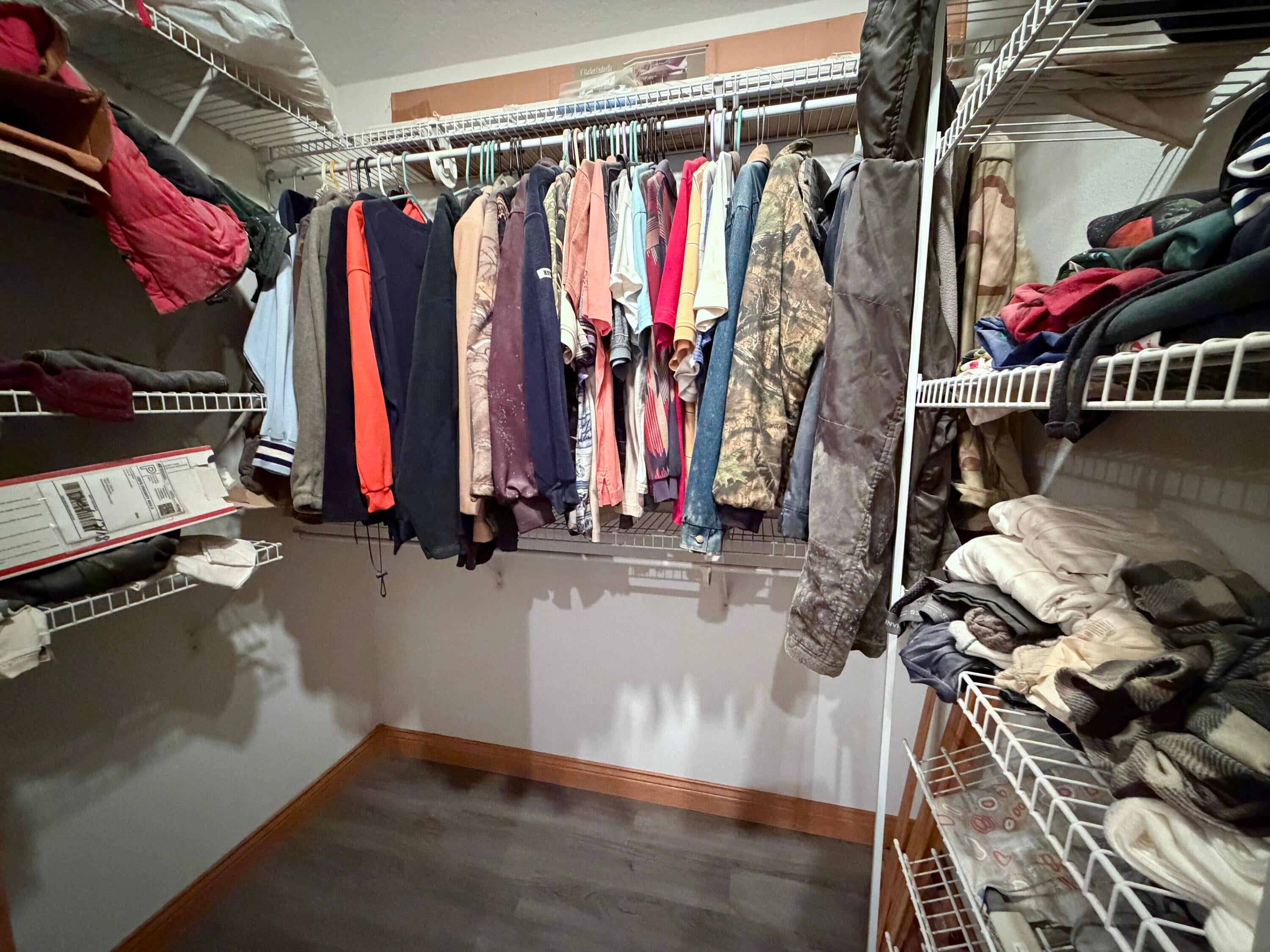25831 South 621 Road Grove, OK 74344 - Photo 18 of 37 Primary Closet 1