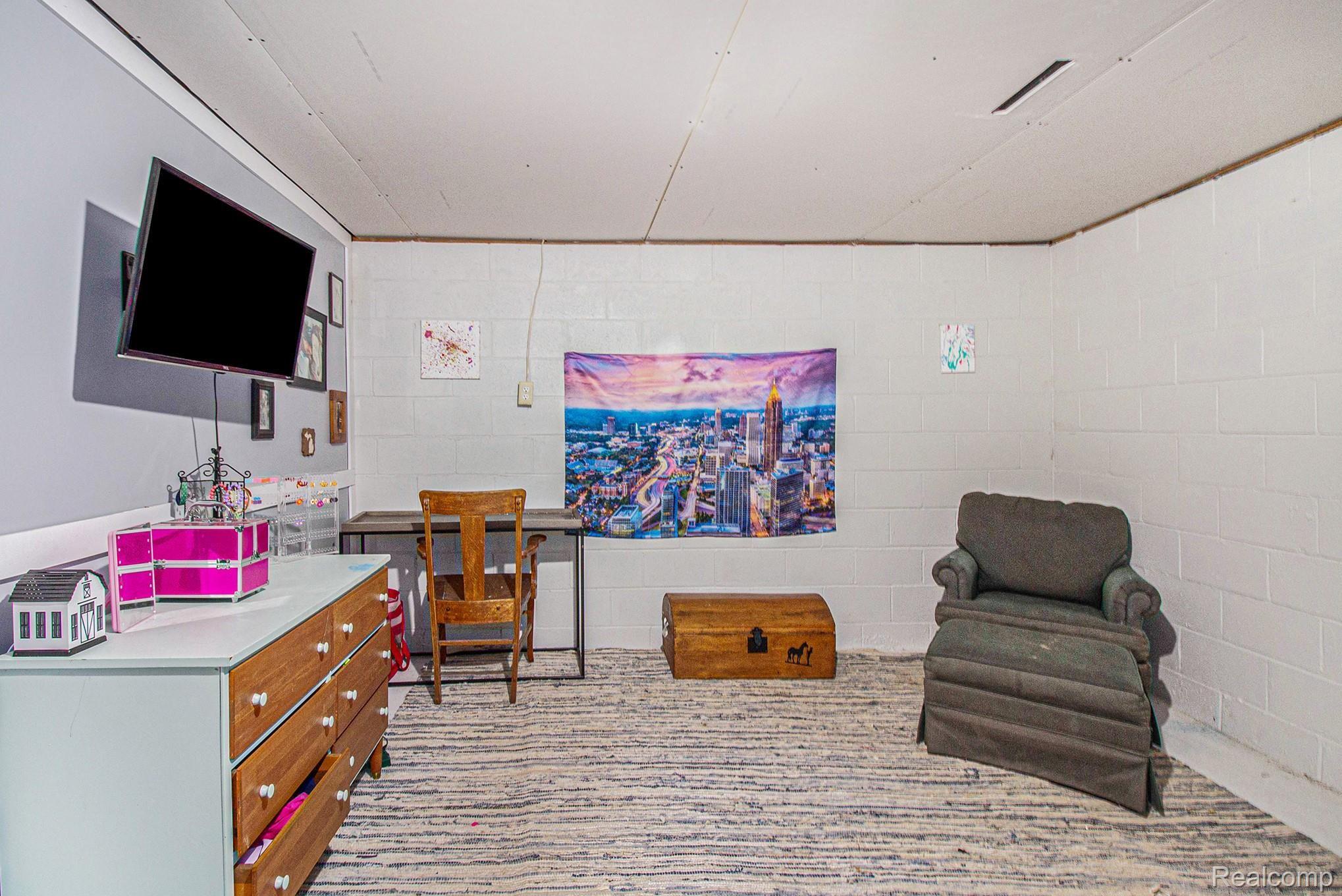 12014 Rolston Road Byron, MI 48418 - Photo 14 of 33 IMG_5652-.jpg