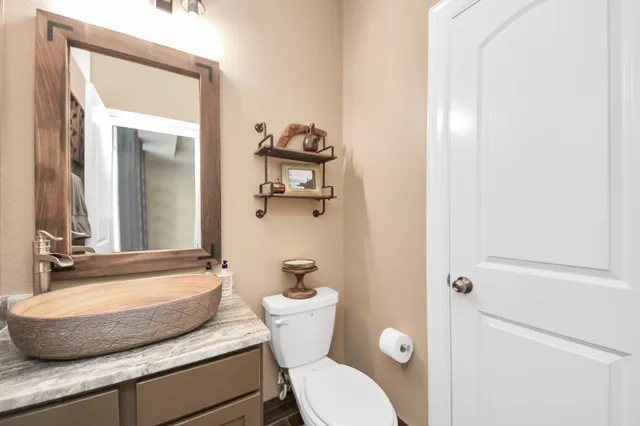 $549,000 | 29630 Kynndal Shore Drive, Spring, TX 77386