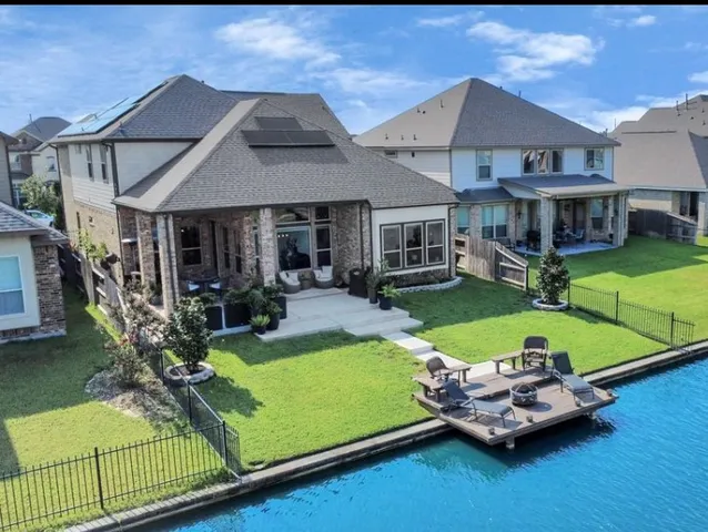 $549,000 | 29630 Kynndal Shore Drive, Spring, TX 77386