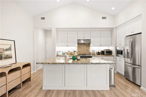 $1,128,000 | 134 Canvas, Irvine, CA 92620