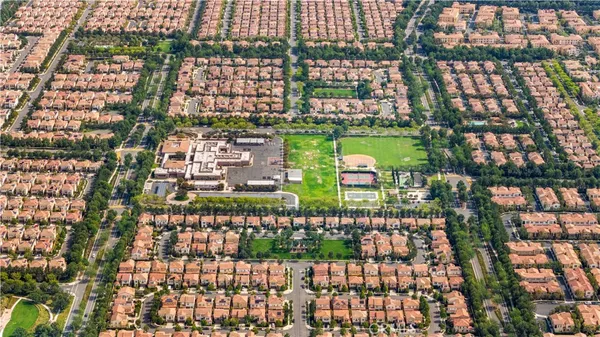 $1,128,000 | 134 Canvas, Irvine, CA 92620