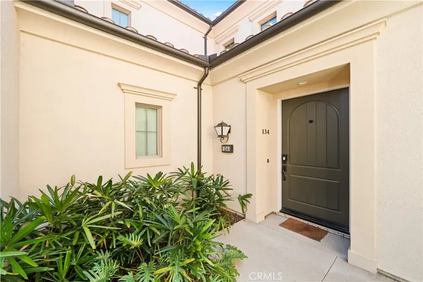 $1,128,000 | 134 Canvas, Irvine, CA 92620